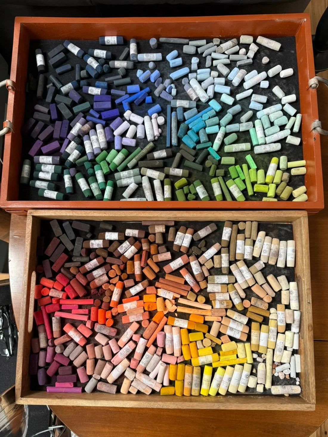 How to Organize Your Art Studio - Practical Tips for a Creative and Efficient Workspace
