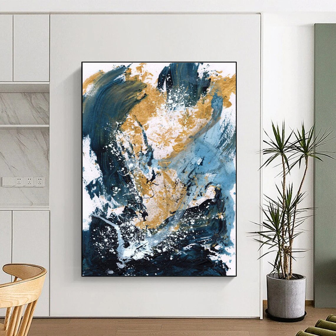 Dynamic Blue - Gold Abstract Splash Painting for Luxe Interiors HENG234